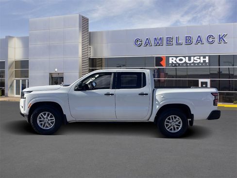 Used 2022 Nissan Frontier S w/ Technology Package image 2