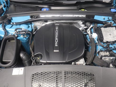 Used 2021 Porsche Macan image 22