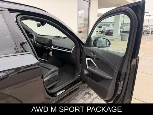 Used 2026 BMW X1 xDrive28i AWD/4WD image 17