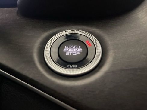 Used 2023 Jeep Grand Cherokee Limited image 43