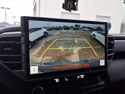 Used 2024 Toyota Tundra Limited image 25