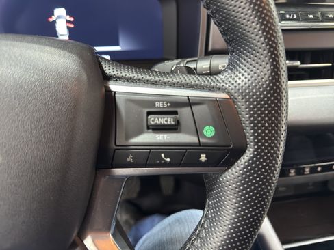Used 2024 Mitsubishi Outlander SE AWD/4WD image 27