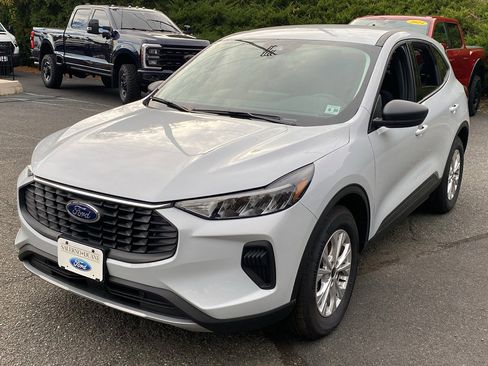 Used 2025 Ford Escape Active w/ Tech Pack #1 image 3