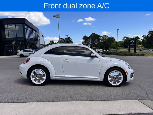 Used 2019 Volkswagen Beetle 2.0T Final Edition SEL FWD image 4