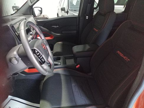 Used 2025 Nissan Frontier PRO-4X w/ Black Accent Package AWD/4WD image 15