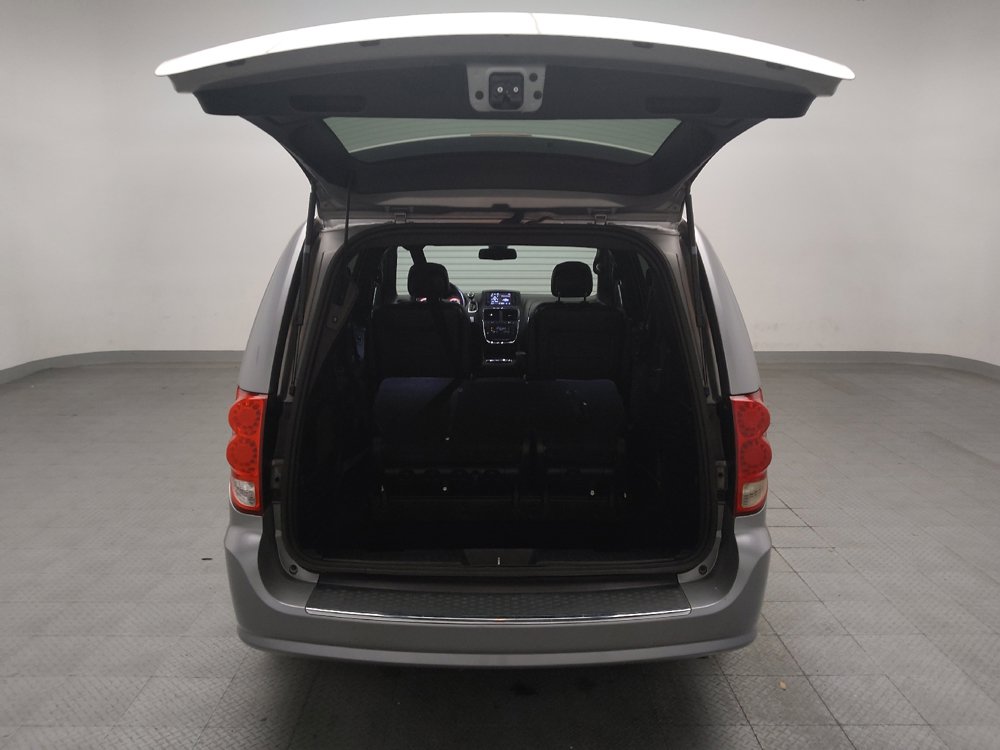 Used 2018 Dodge Grand Caravan GT FWD image 29