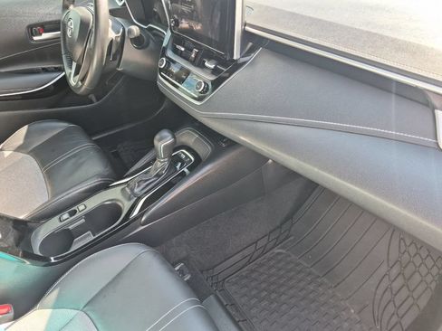 Used 2025 Toyota Corolla XSE FWD image 16