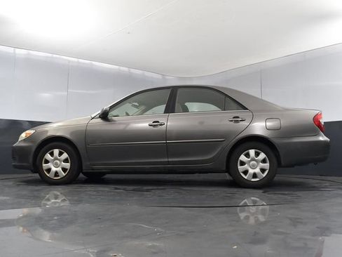 Used 2004 Toyota Camry LE FWD image 21