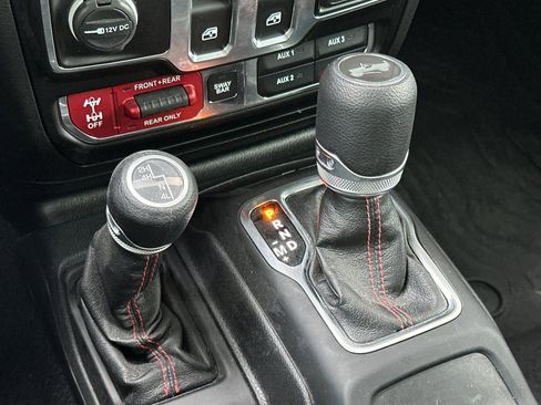 Used 2020 Jeep Wrangler Rubicon AWD/4WD image 20