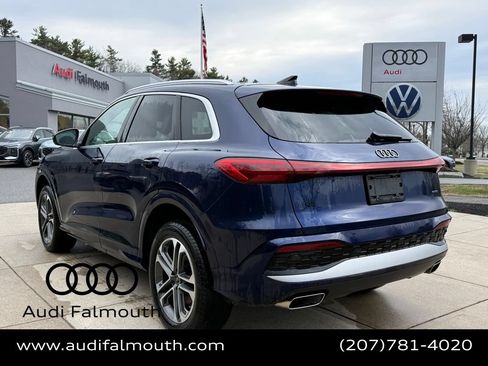 Used 2025 Audi Q5 Premium w/ Convenience Package AWD/4WD image 11