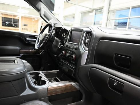 Used 2021 Chevrolet Silverado 1500 LT Trail Boss w/ Convenience Package II image 14