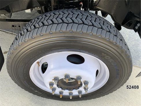 Used 2023 Ford F550 4x4 Crew Cab Super Duty image 17