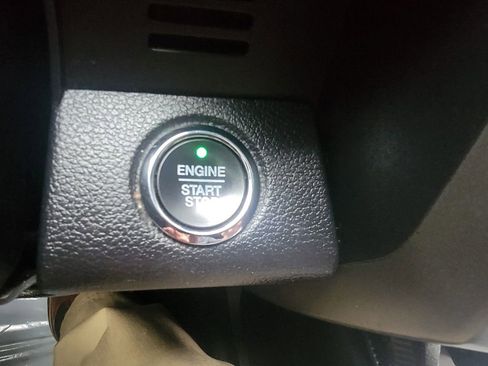 Used 2019 Ford Expedition XLT w/ Equipment Group 202A AWD/4WD image 20