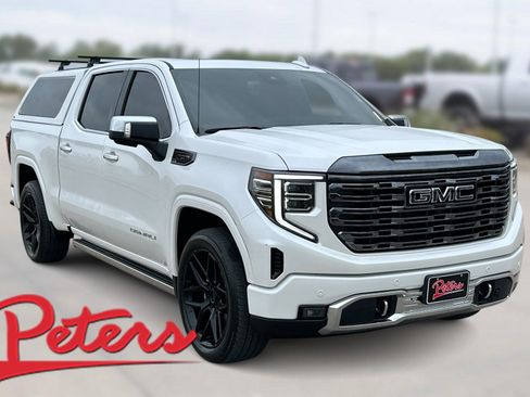 Used 2024 GMC Sierra 1500 Denali Ultimate image 1