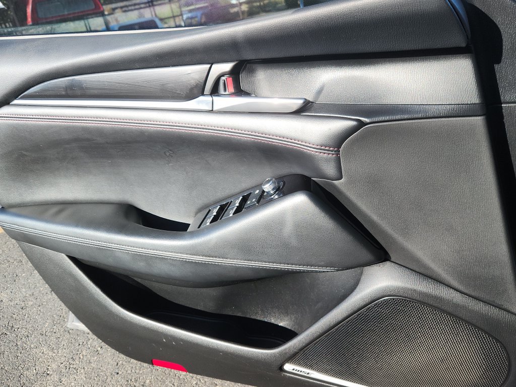 Used 2021 MAZDA MAZDA6 Carbon Edition FWD image 9