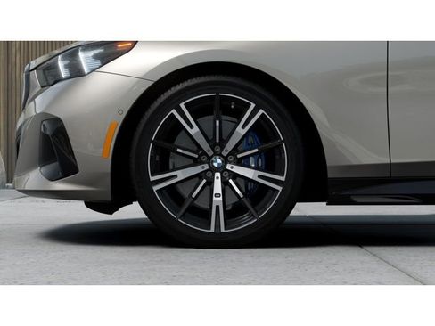 New 2026 BMW 530i w/ M Sport Package image 7
