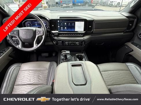 Used 2022 Chevrolet Silverado 1500 ZR2 w/ Technology Package AWD/4WD image 11