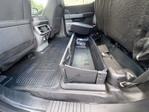 Used 2023 Ford F250 XLT w/ XLT Premium Package AWD/4WD image 42