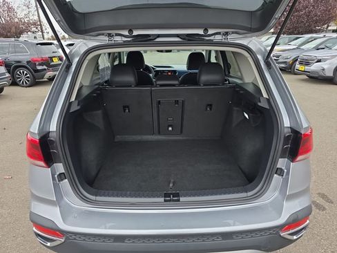 Used 2024 Volkswagen Taos SE image 13