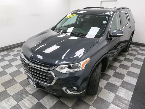 Used 2020 Chevrolet Traverse LT FWD image 6