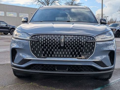 Used 2025 Lincoln Aviator Reserve w/ Illumination Package image 10