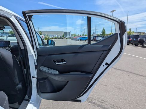 Used 2022 Nissan Sentra SV FWD image 35
