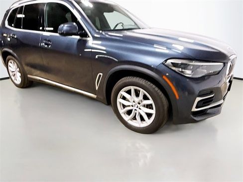 Used 2022 BMW X5 xDrive40i w/ Premium Package image 5