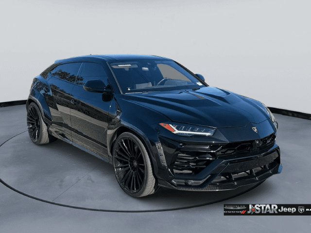 Used 2021 Lamborghini Urus AWD/4WD image 3