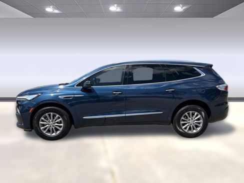 Certified 2023 Buick Enclave Essence AWD/4WD image 2