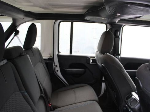 Used 2024 Jeep Wrangler Unlimited Rubicon 4xe AWD/4WD image 26