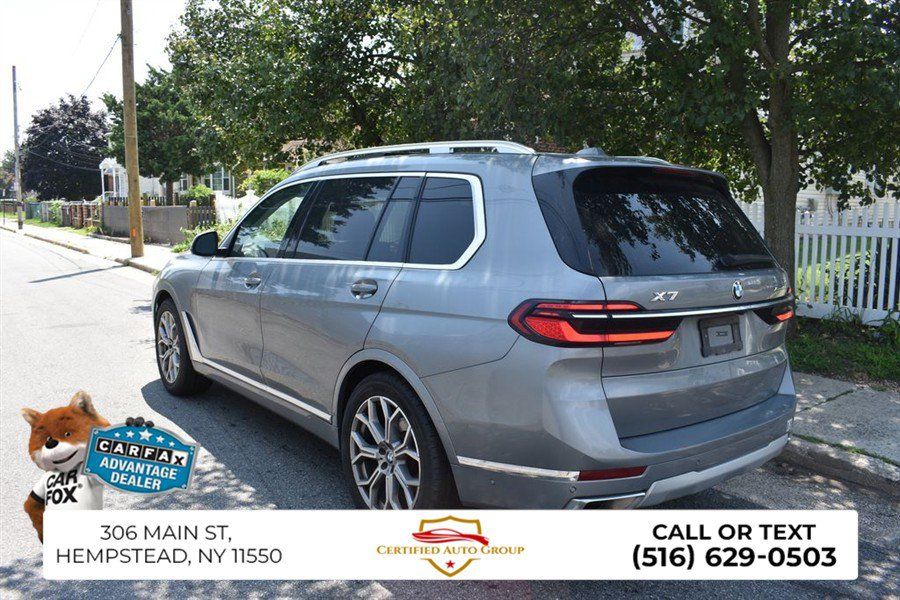 Used 2025 BMW X7 xDrive40i AWD/4WD image 8