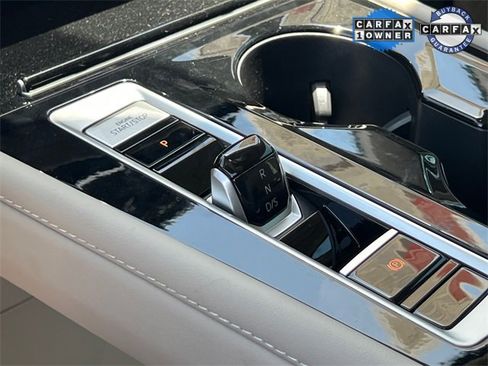 Used 2025 Volkswagen Atlas SEL Premium R-Line image 32