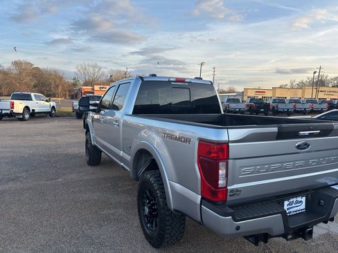 Used 2022 Ford F250 Lariat w/ Tremor Off-Road Package image 3