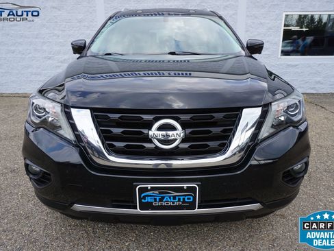 Used 2020 Nissan Pathfinder SL AWD/4WD image 2