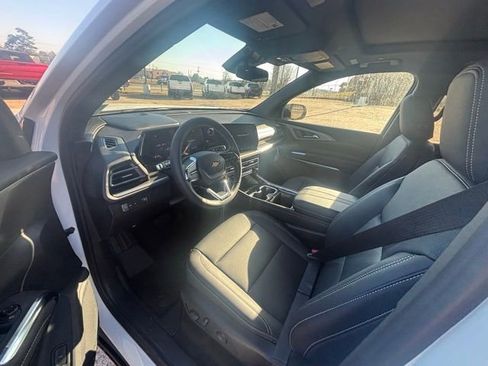 New 2026 Chevrolet Traverse LT w/ Sun and Wheel Package image 14