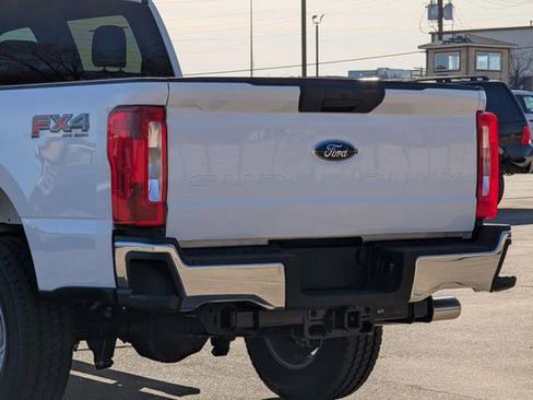 New 2026 Ford F250 XLT w/ FX4 Off-Road Package AWD/4WD image 6