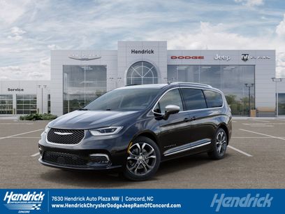 New 2026 Chrysler Pacifica Pinnacle