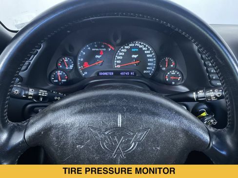 Used 2003 Chevrolet Corvette Coupe w/ Preferred Equipment Group RWD image 3