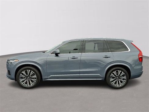 Used 2022 Volvo XC90 T5 Momentum w/ Climate Package image 7