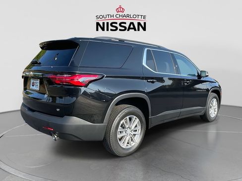 Used 2023 Chevrolet Traverse LT FWD image 6