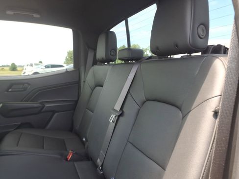 Used 2025 Chevrolet Colorado Trail Boss AWD/4WD image 13