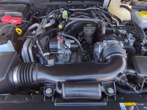 Used 2022 Jeep Wrangler Unlimited Sahara image 15