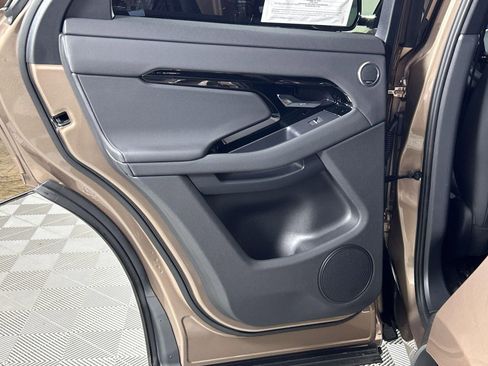 Certified 2024 Land Rover Range Rover Evoque S image 27