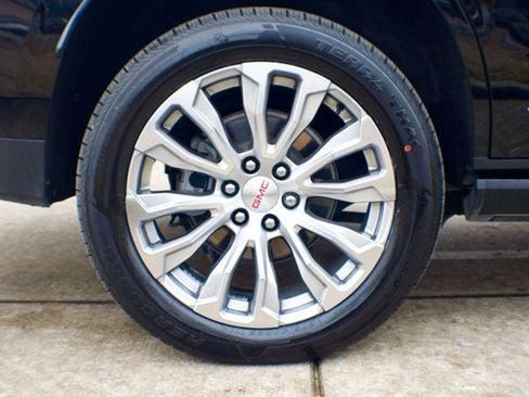 Used 2023 GMC Yukon Denali image 57