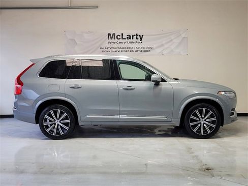 Certified 2025 Volvo XC90 B6 Plus image 2