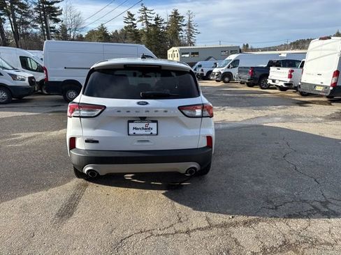 Used 2022 Ford Escape SE image 7