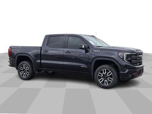 Used 2025 GMC Sierra 1500 AT4 w/ Technology Package AWD/4WD image 1