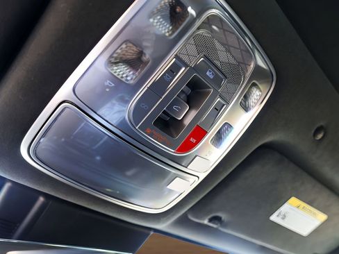 Used 2025 Genesis G90 3.5T AWD/4WD image 22