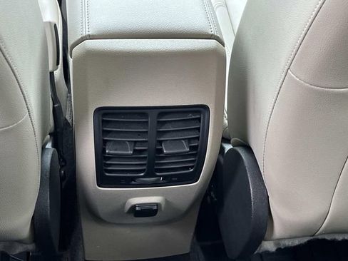 Used 2018 Ford Escape SEL FWD image 18