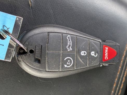 Used 2014 Dodge Challenger R/T image 32